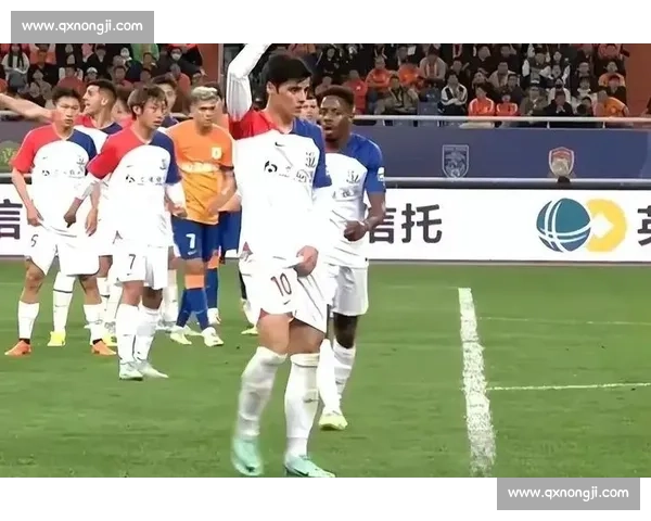 口水风暴!特谢拉辱对手逃罚,中超争议战引申诉